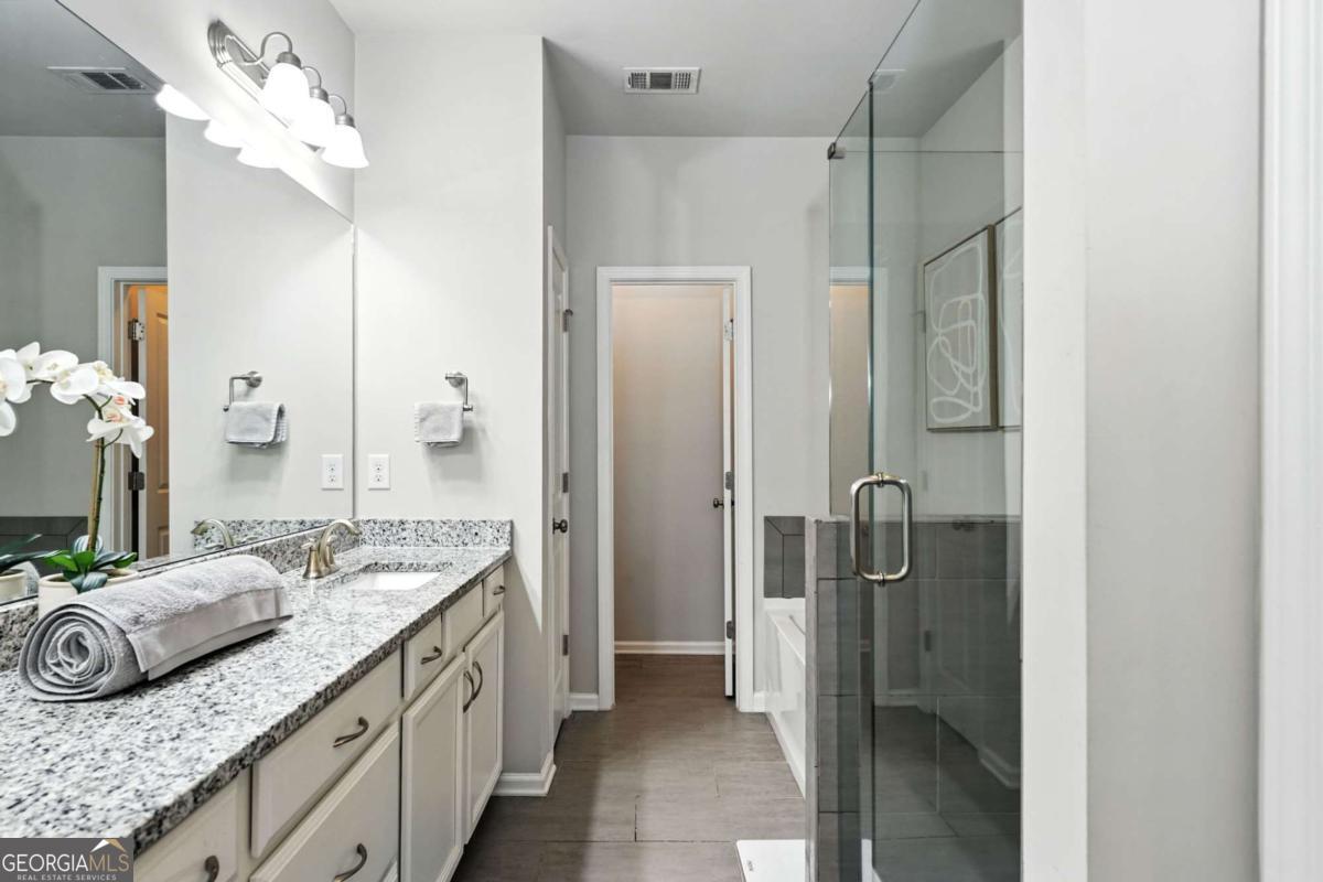 2441 Norwood Park Crossing