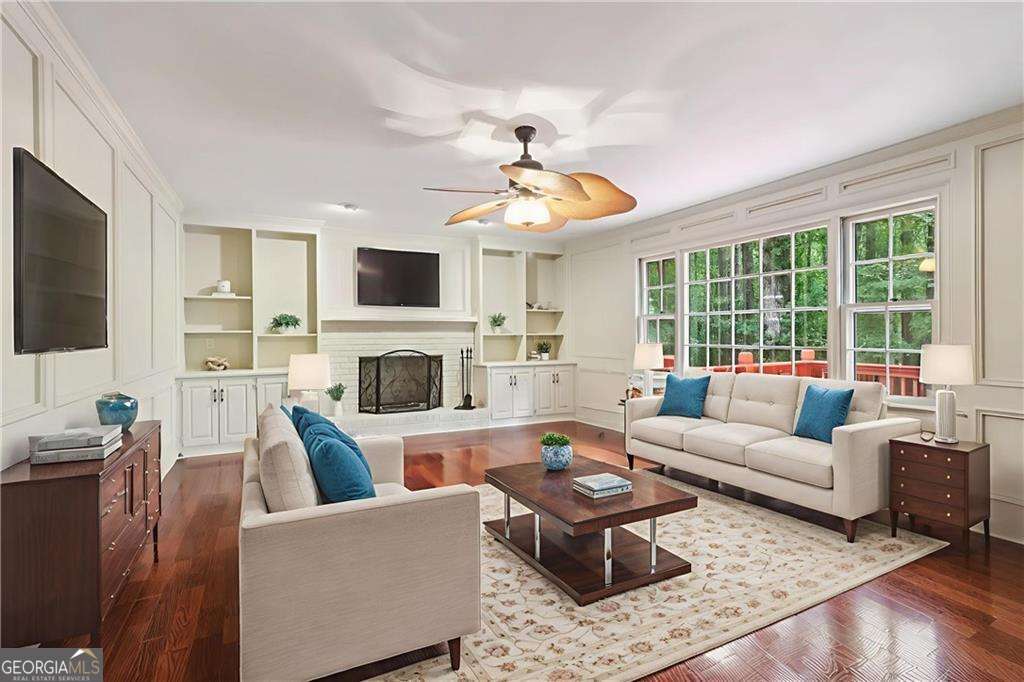 718 Haralson Drive SW