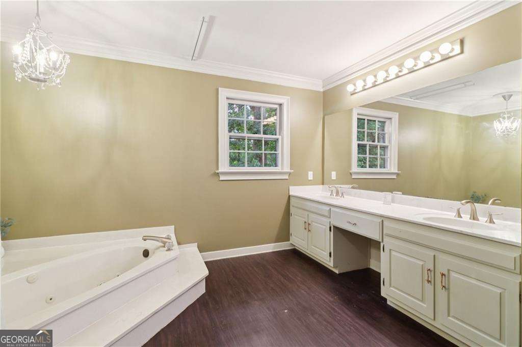 718 Haralson Drive SW