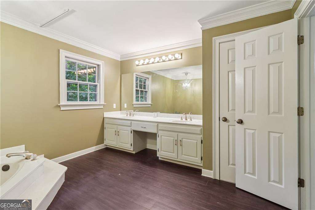 718 Haralson Drive SW