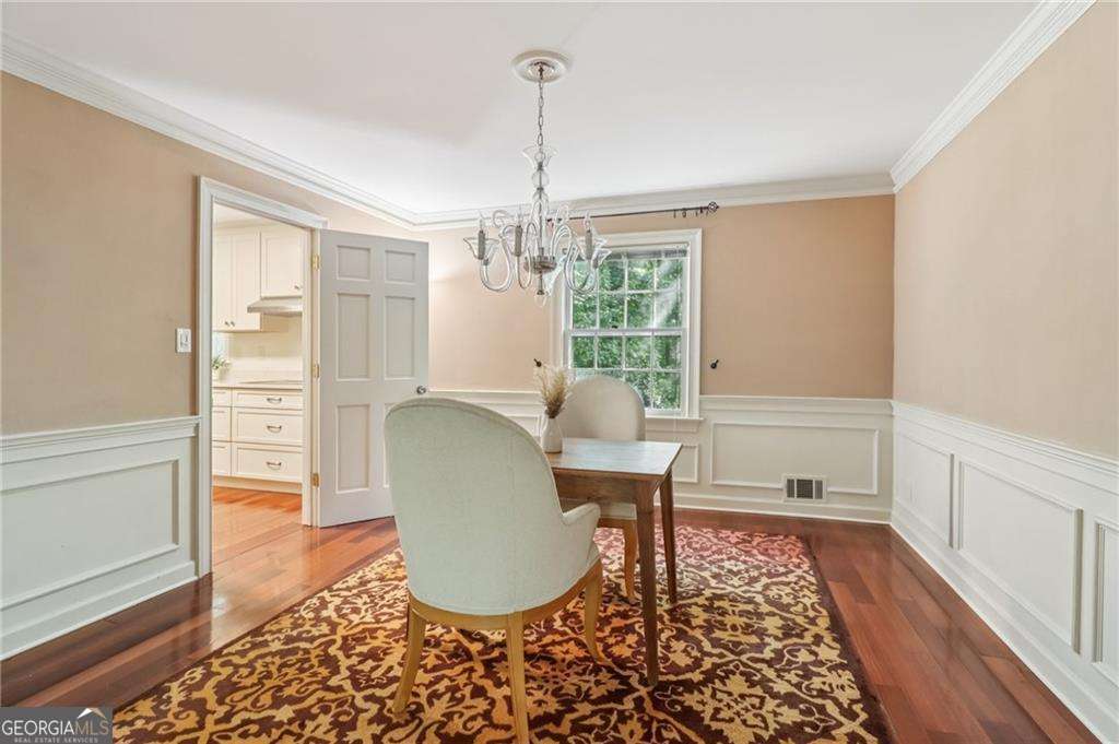 718 Haralson Drive SW