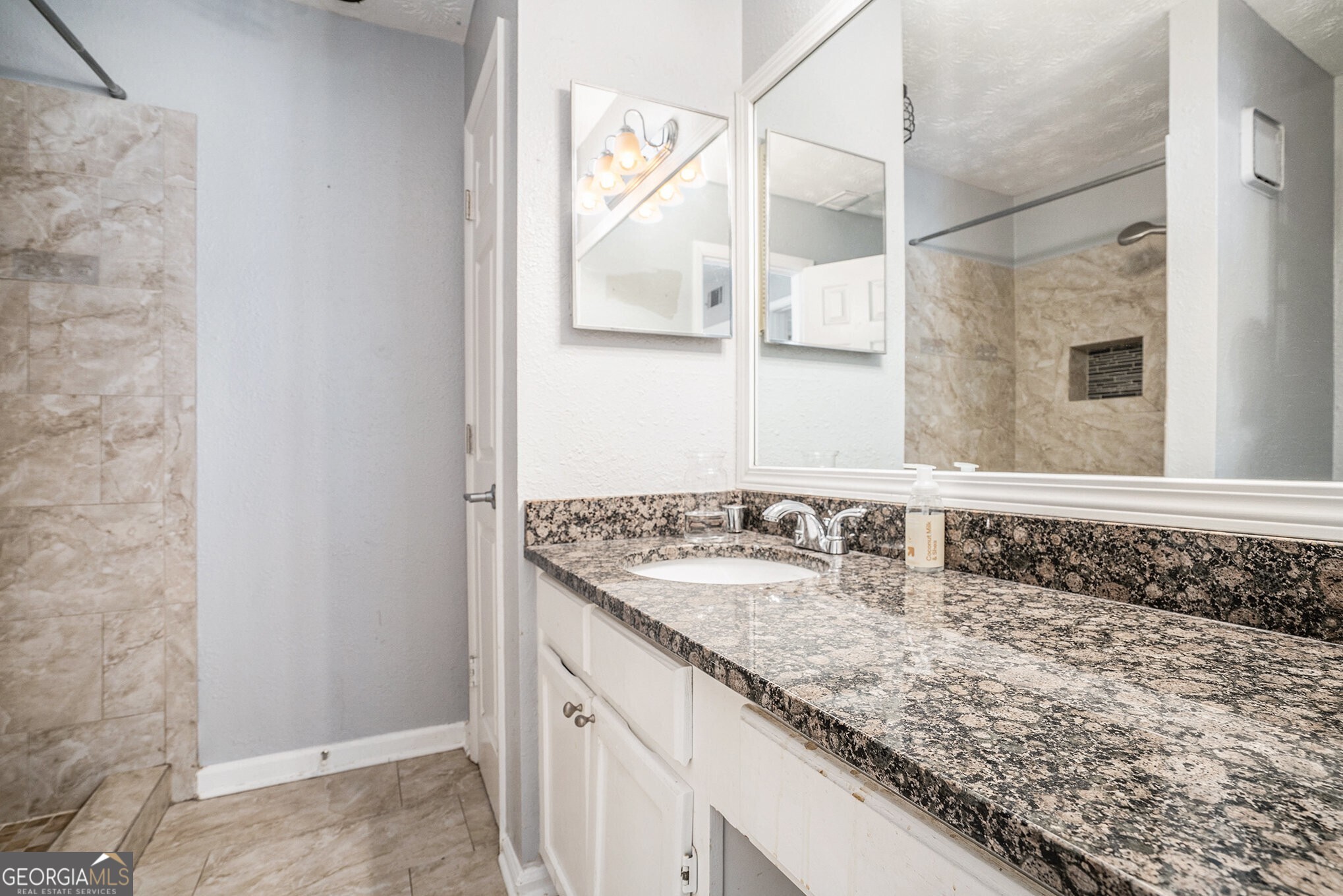 4001 Riverlook Parkway SE # 203