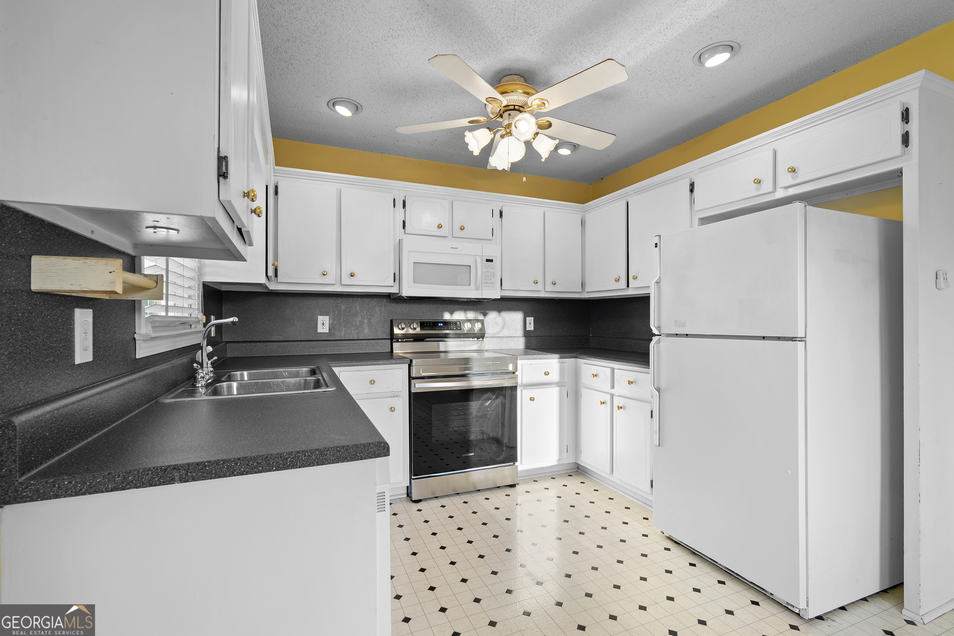 10 Laurel Cove SW