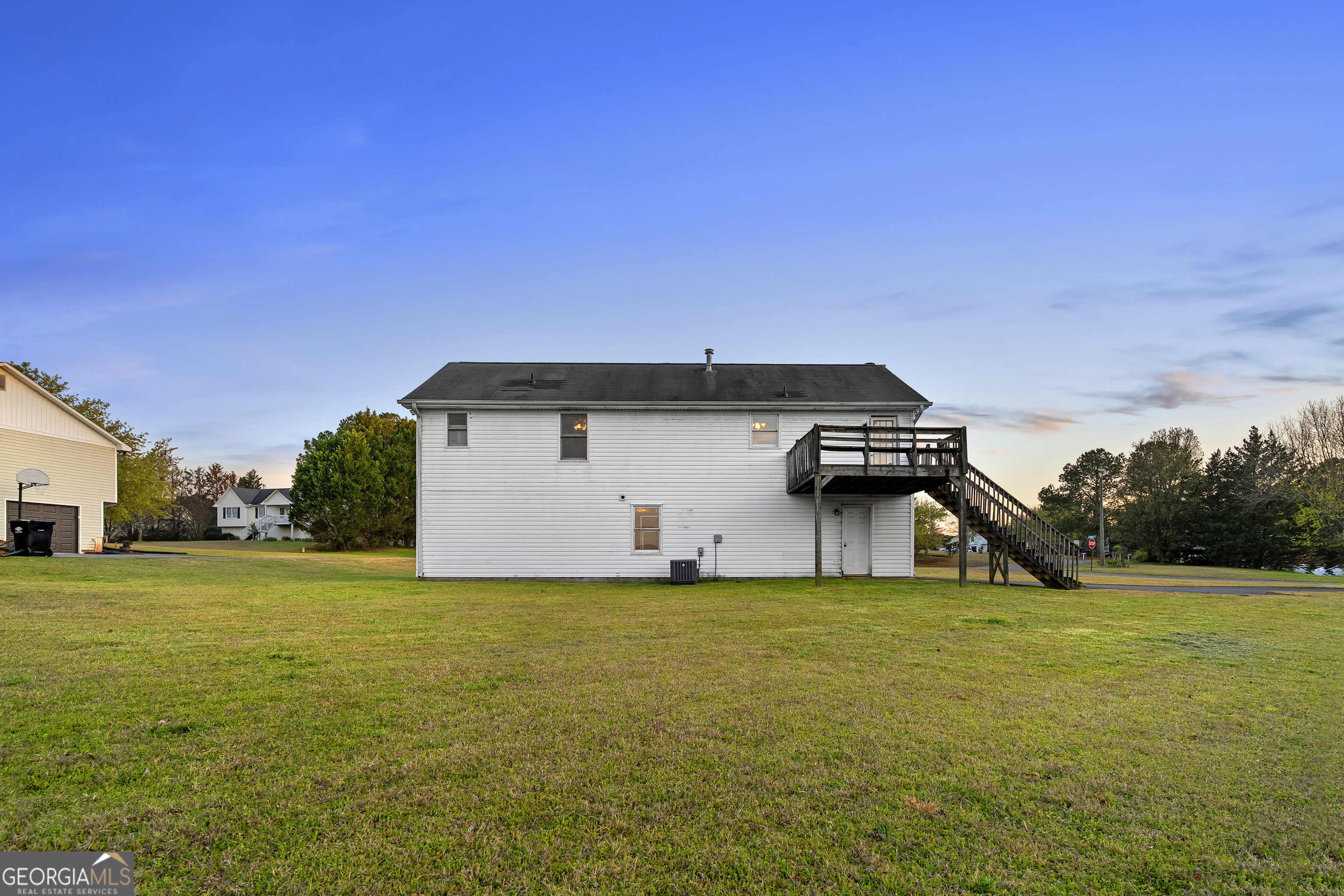 10 Laurel Cove SW