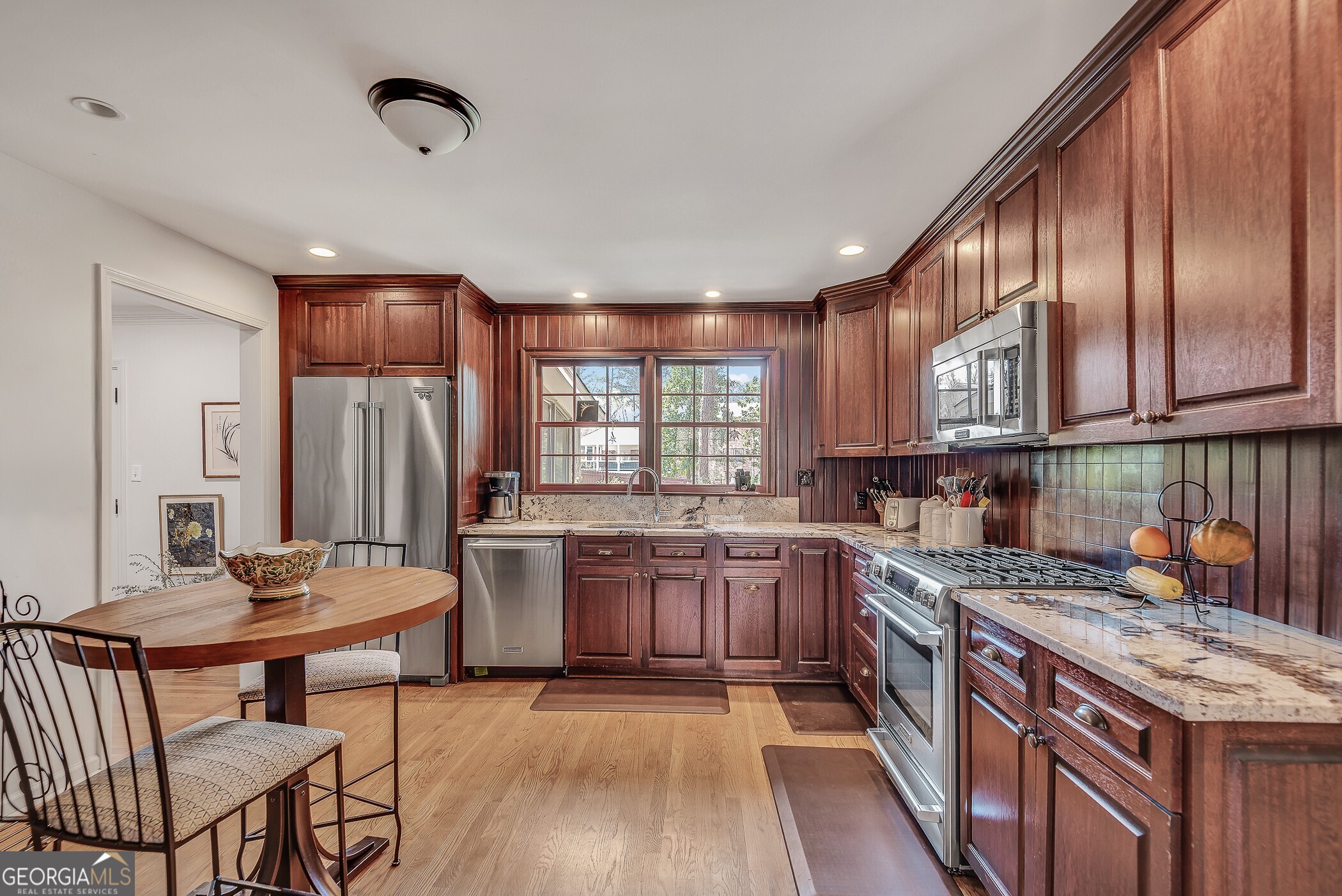 2640 Hawthorne Drive NE