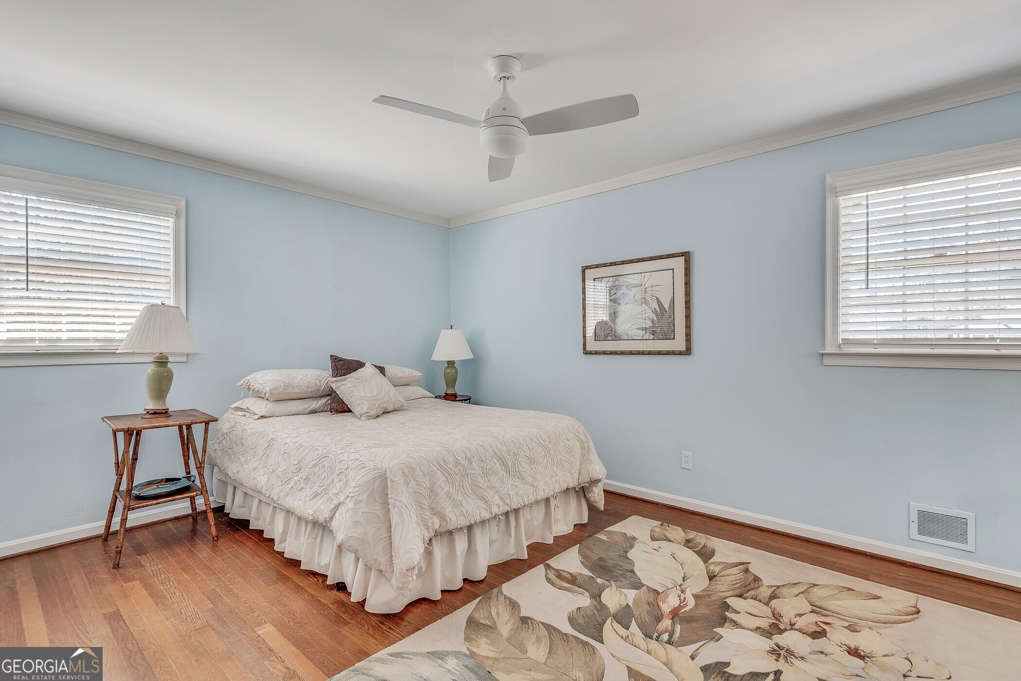 2640 Hawthorne Drive NE