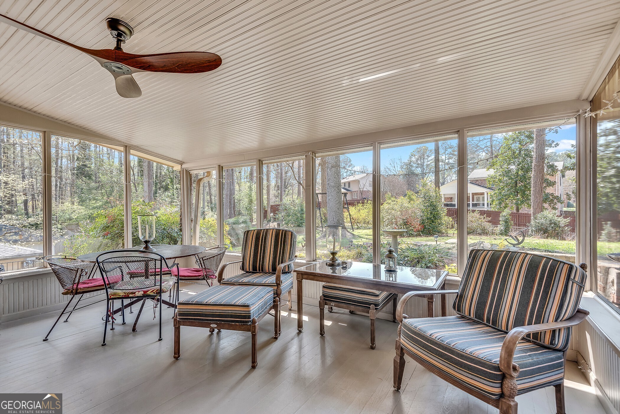 2640 Hawthorne Drive NE