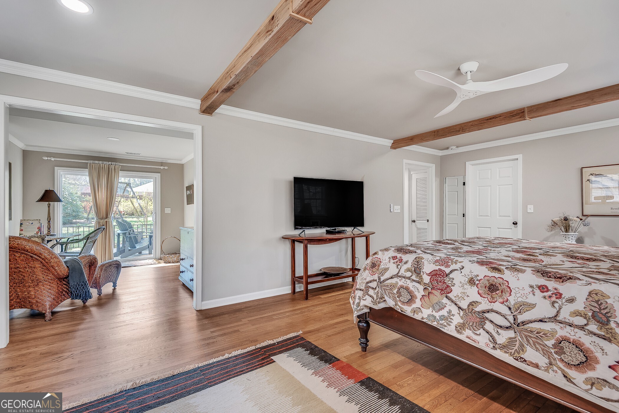 2640 Hawthorne Drive NE