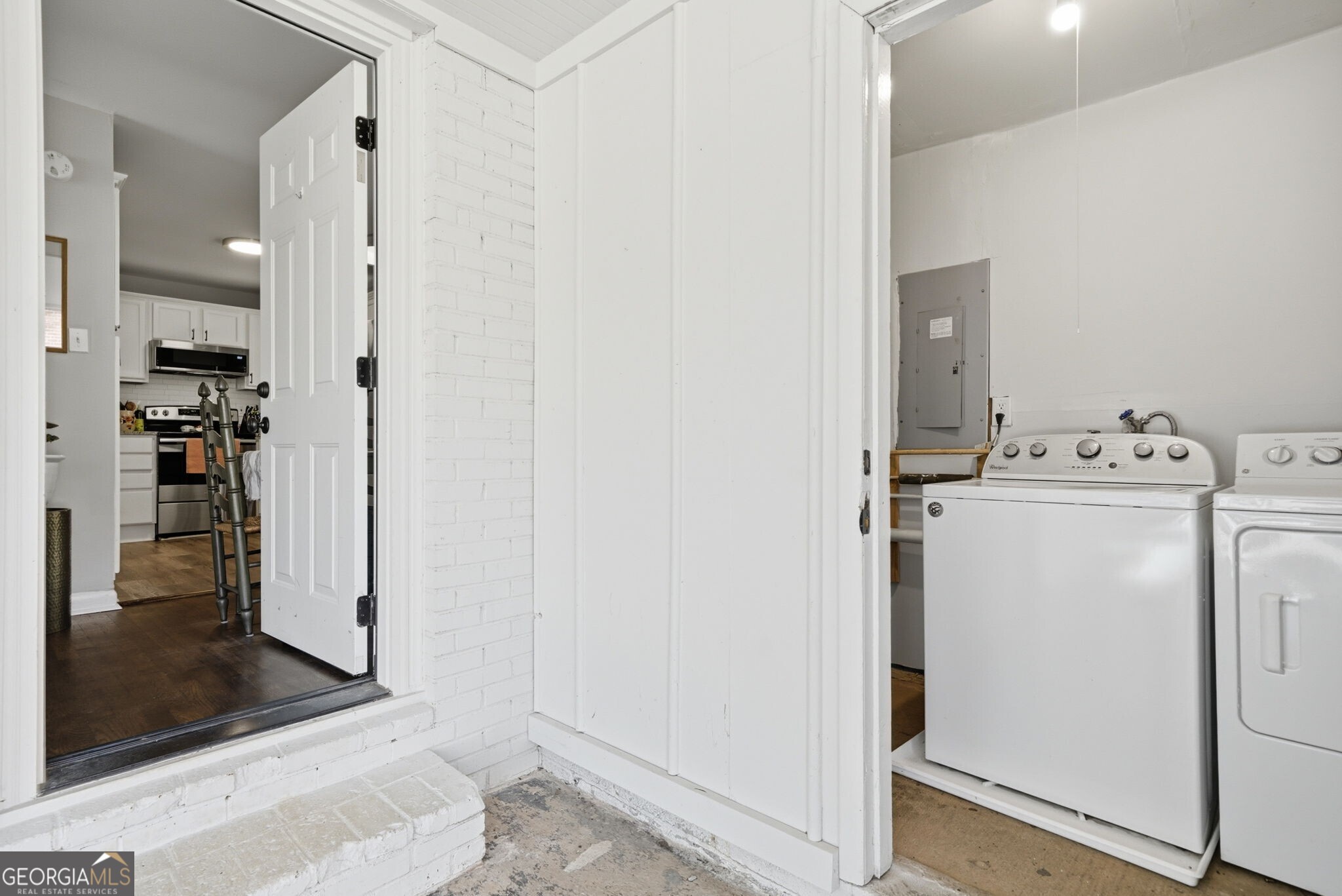 2371 Woodland Drive NW