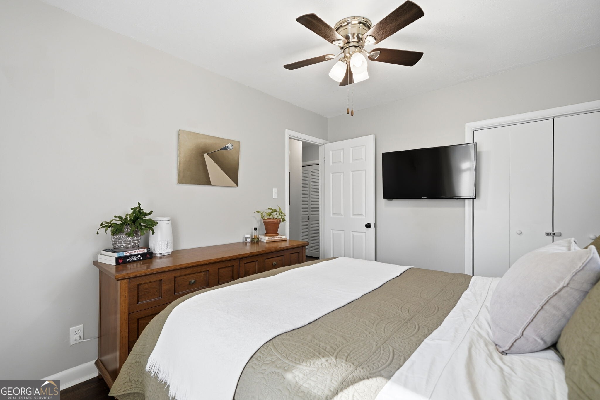 2371 Woodland Drive NW