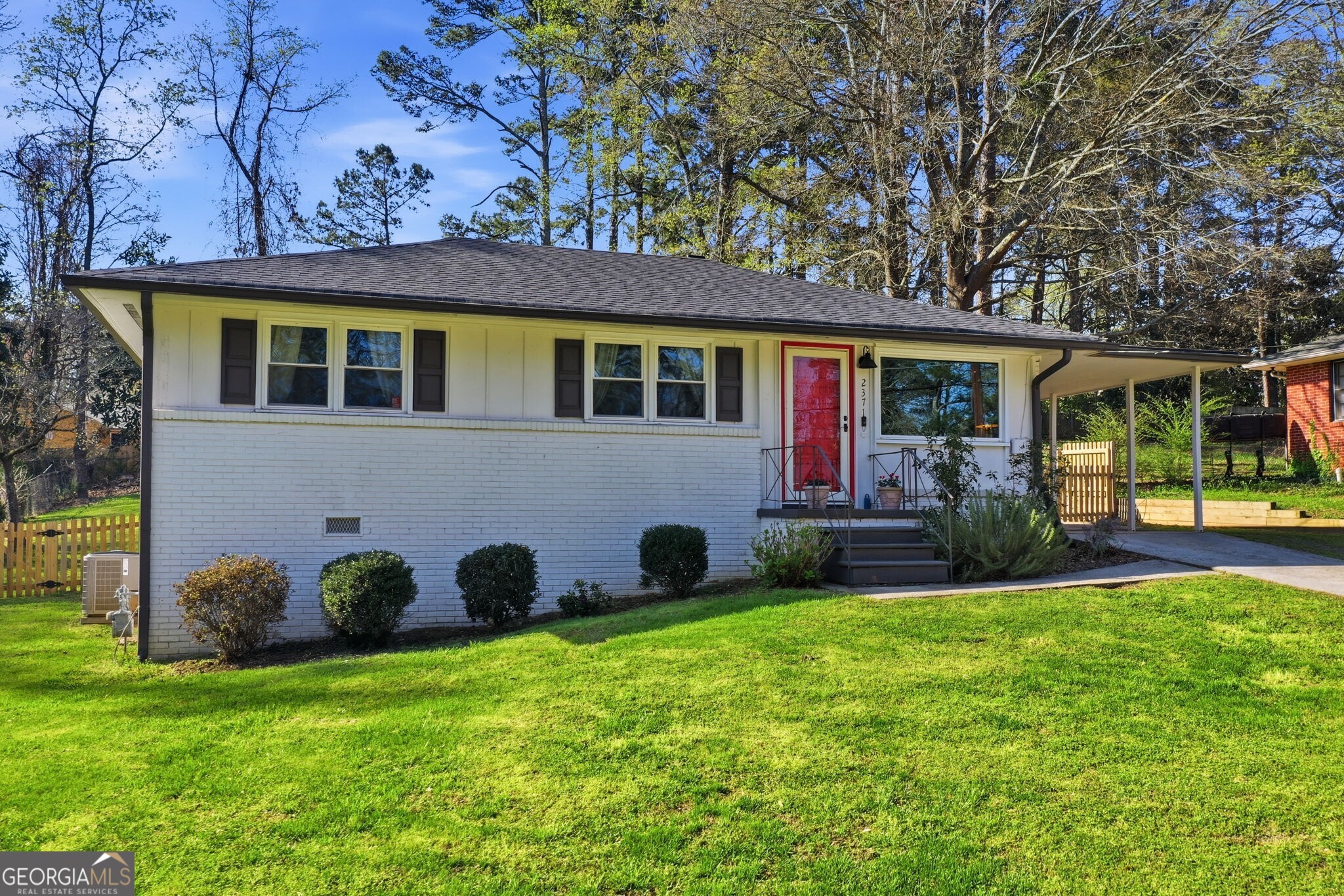 2371 Woodland Drive NW