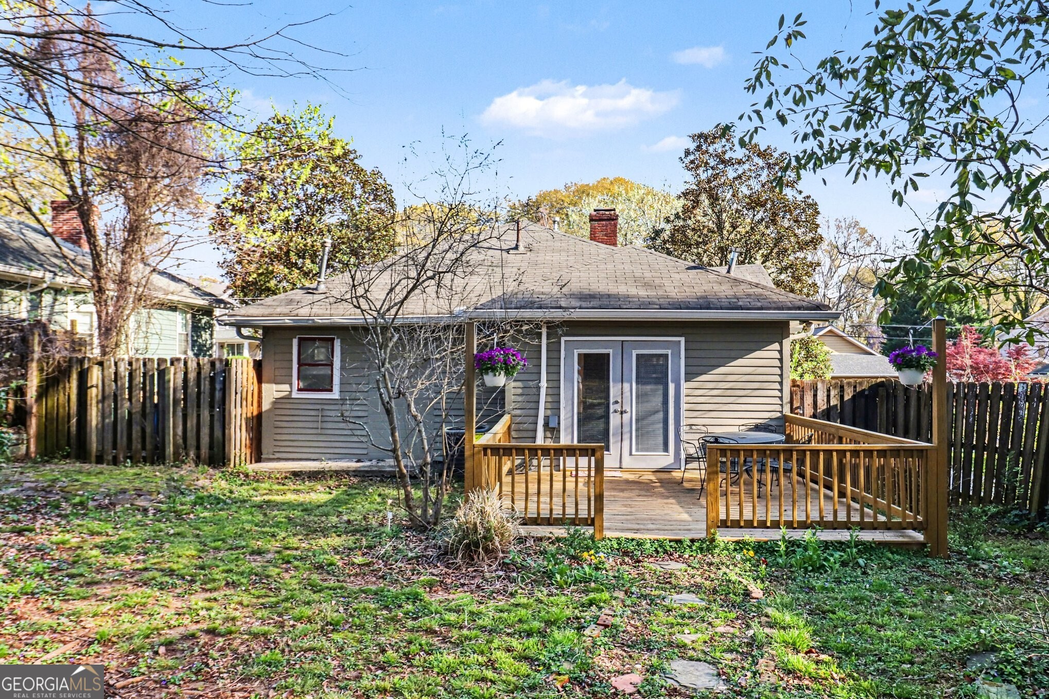 1405 May Avenue SE