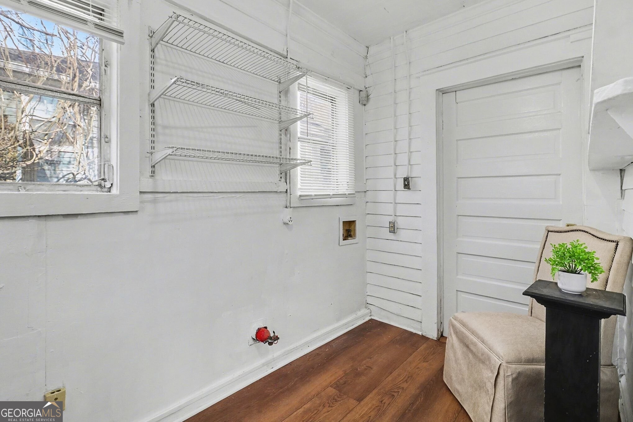 1405 May Avenue SE
