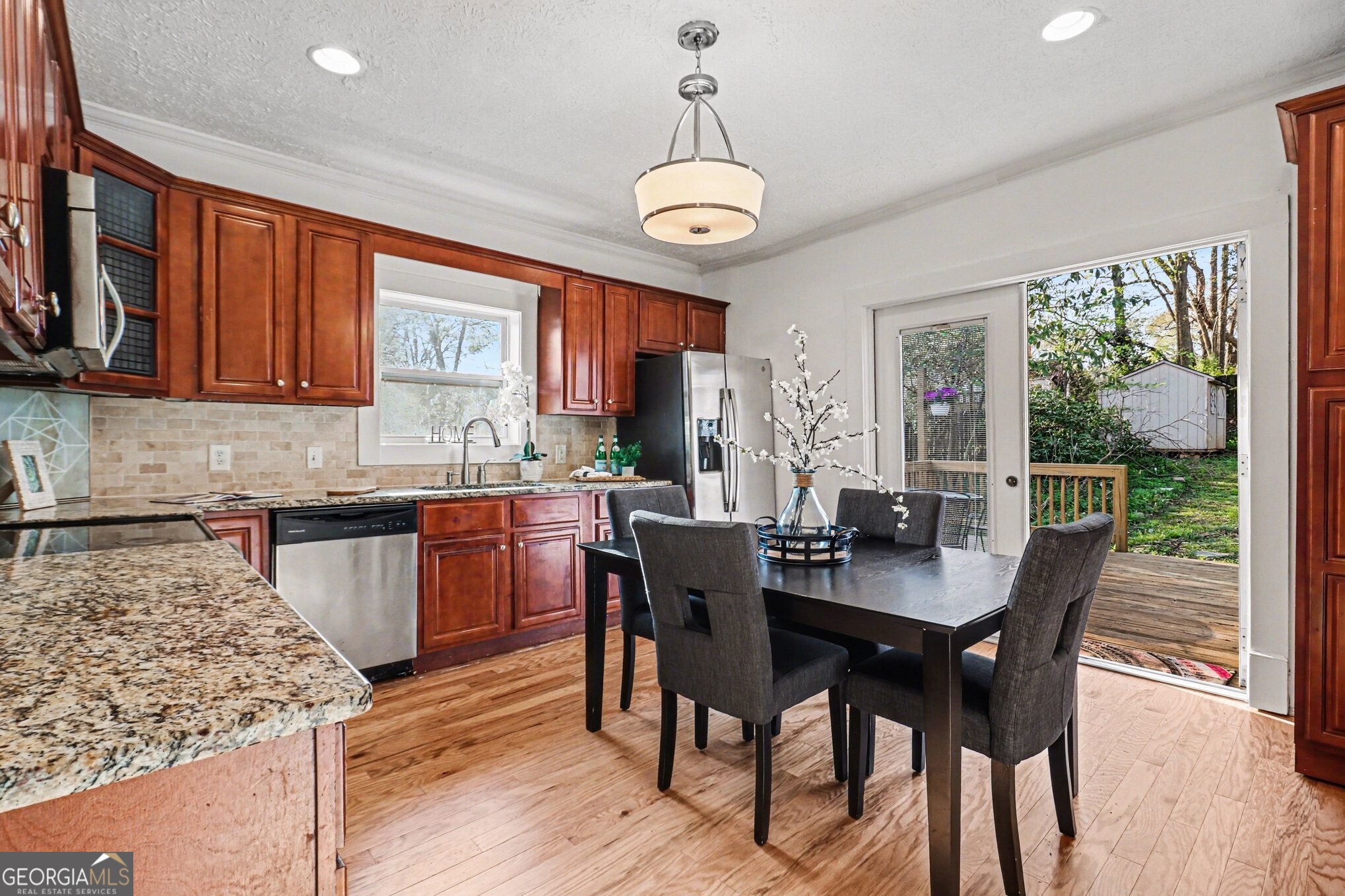 1405 May Avenue SE