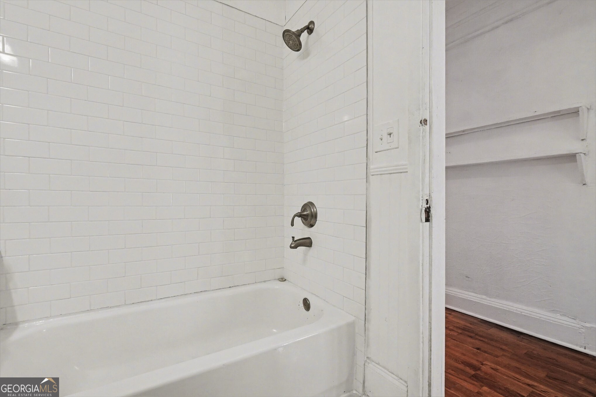 1405 May Avenue SE