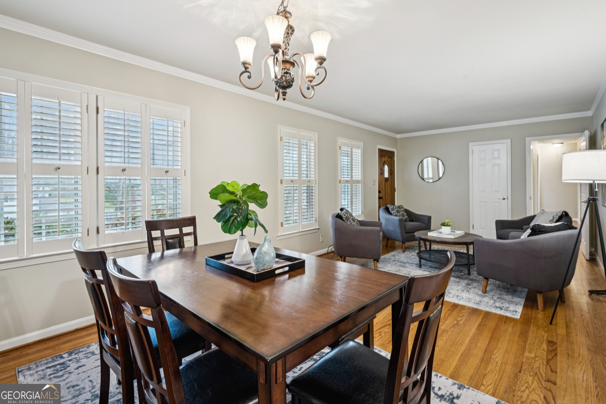 2467 Leslie Drive NE