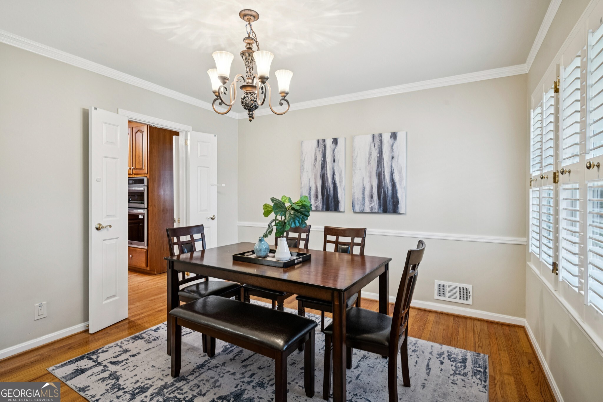 2467 Leslie Drive NE