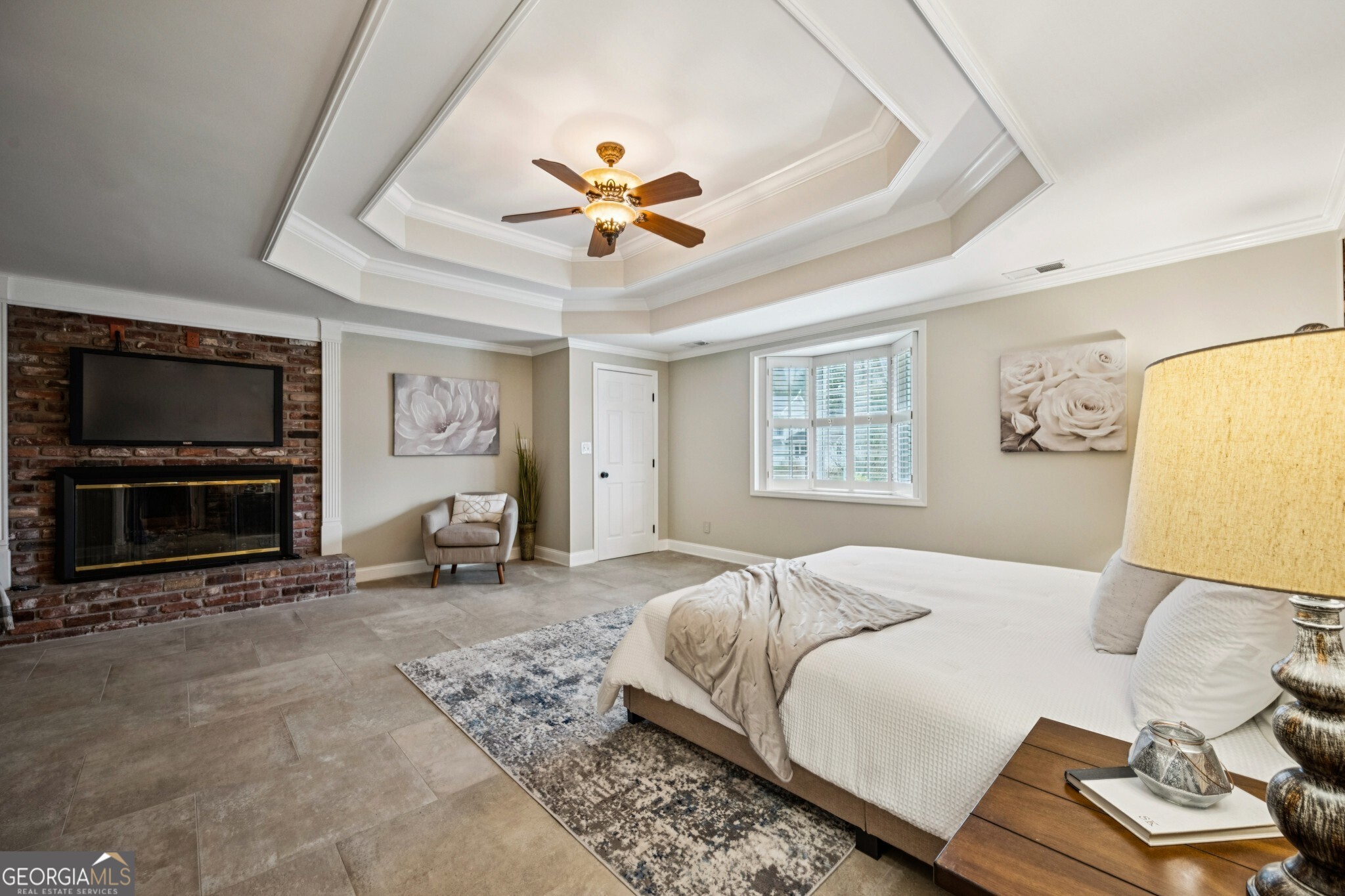 2467 Leslie Drive NE