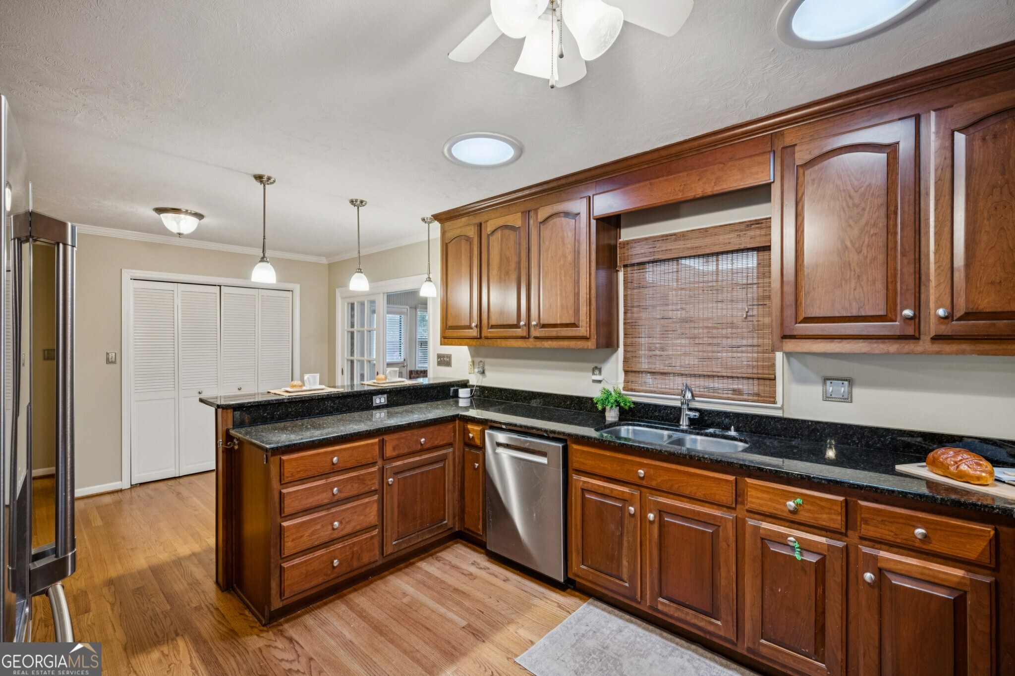 2467 Leslie Drive NE