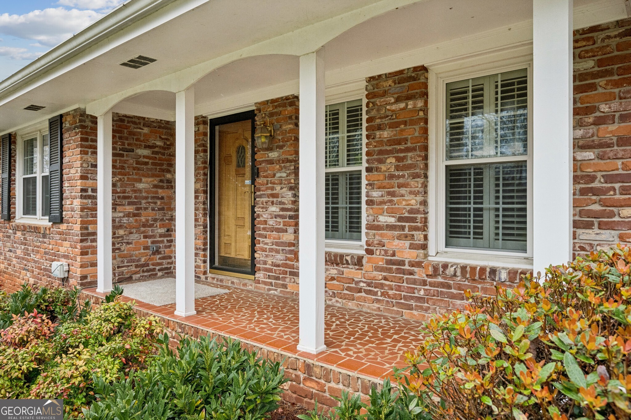 2467 Leslie Drive NE