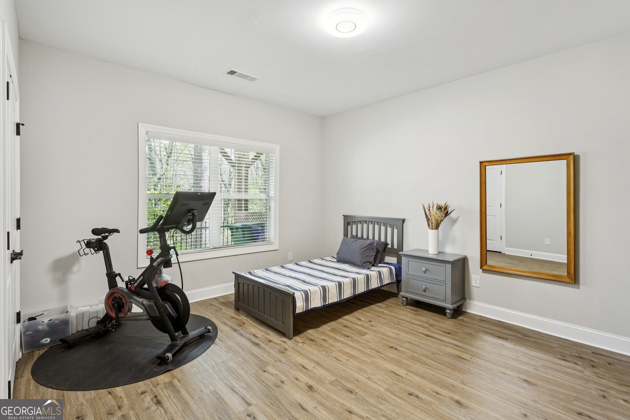 1291 Linden Court NE