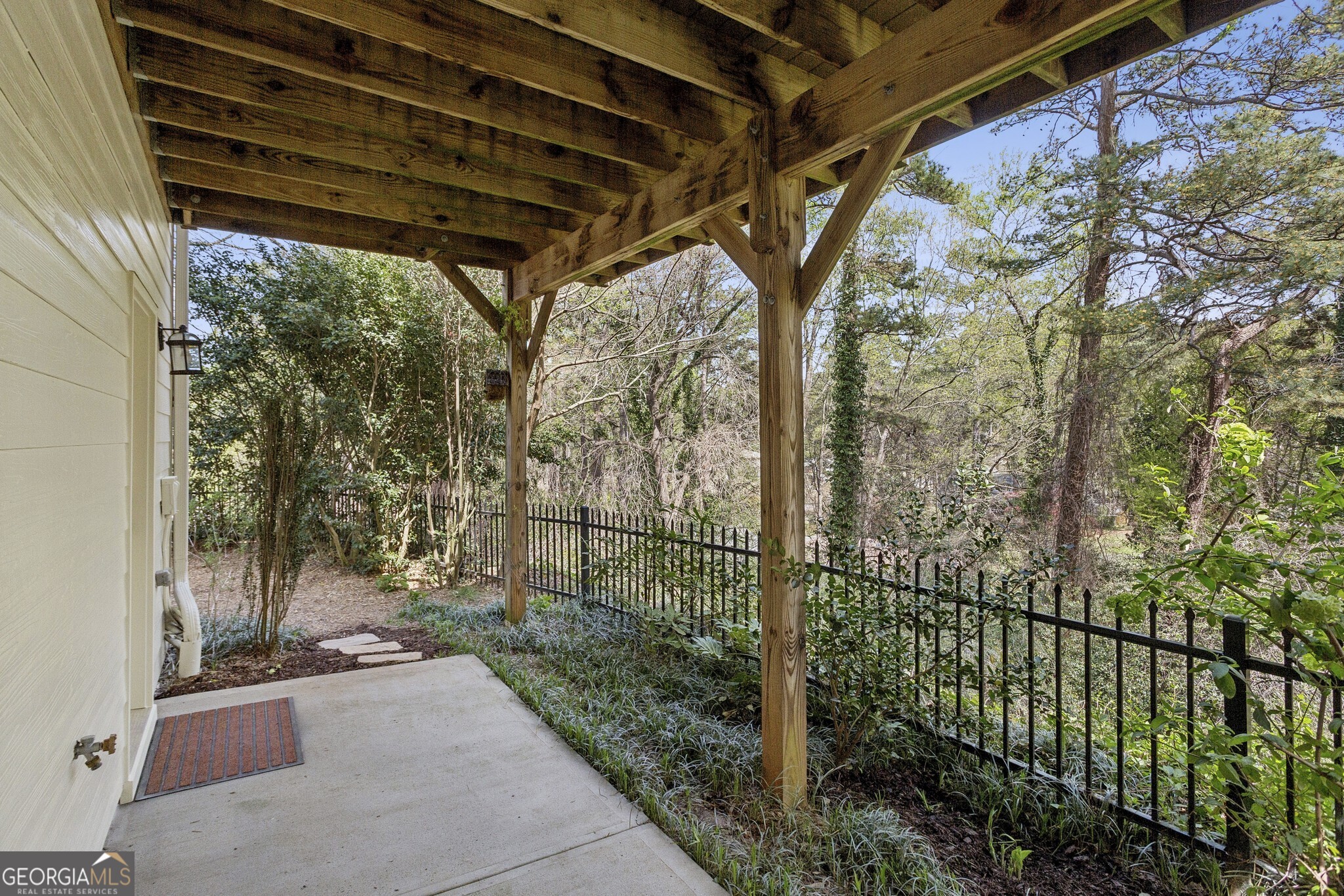 1291 Linden Court NE