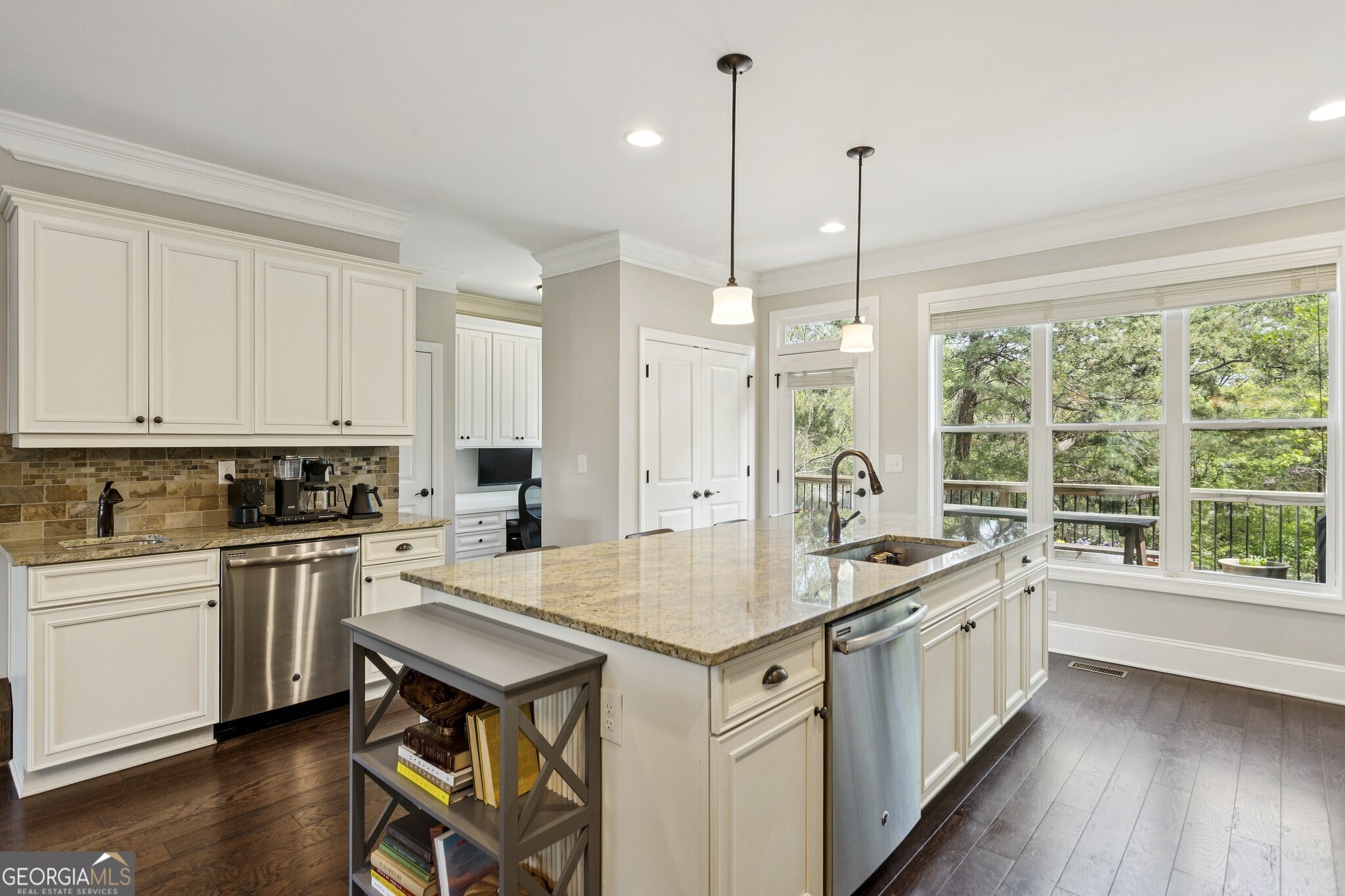 1291 Linden Court NE