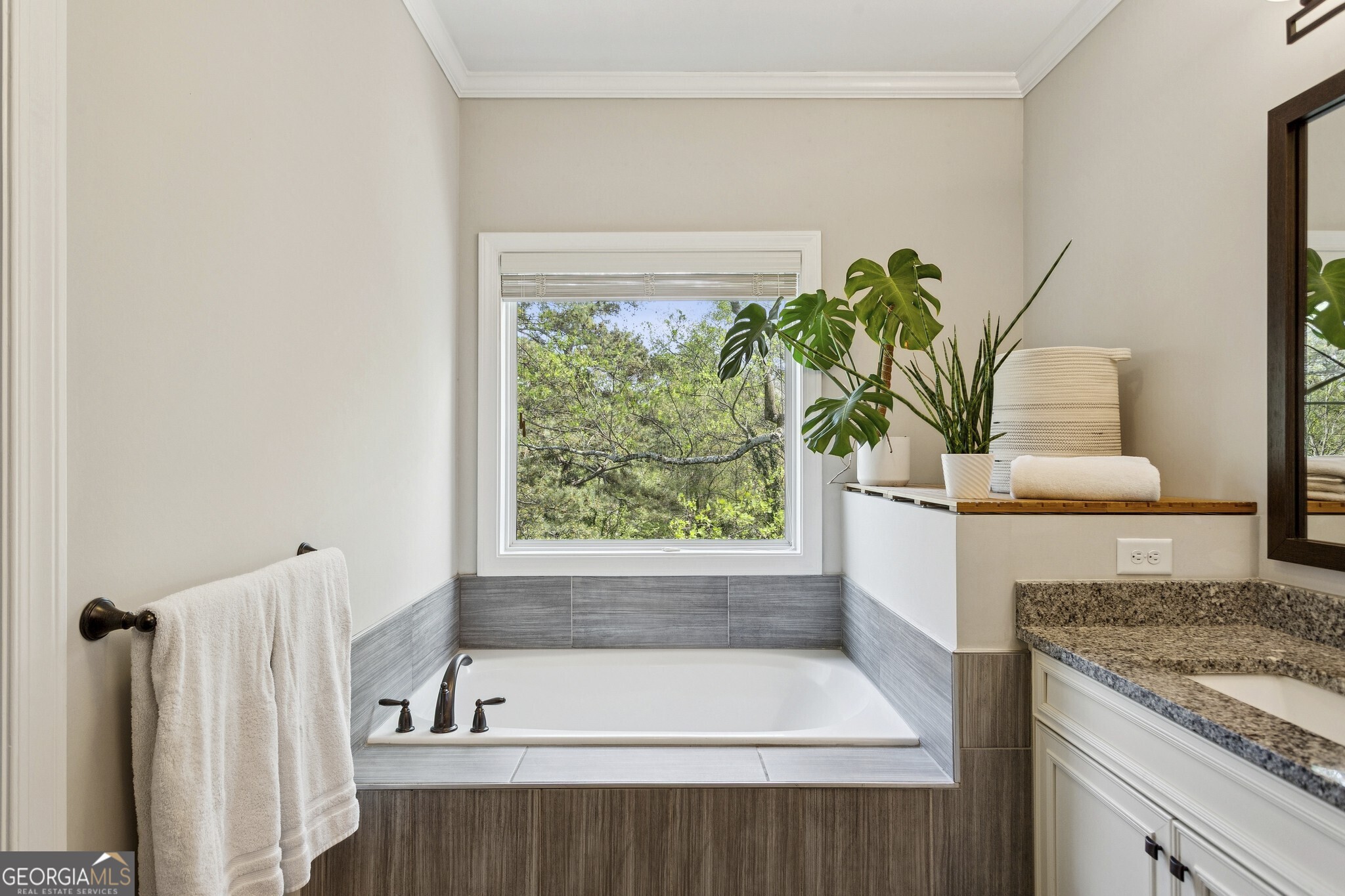 1291 Linden Court NE