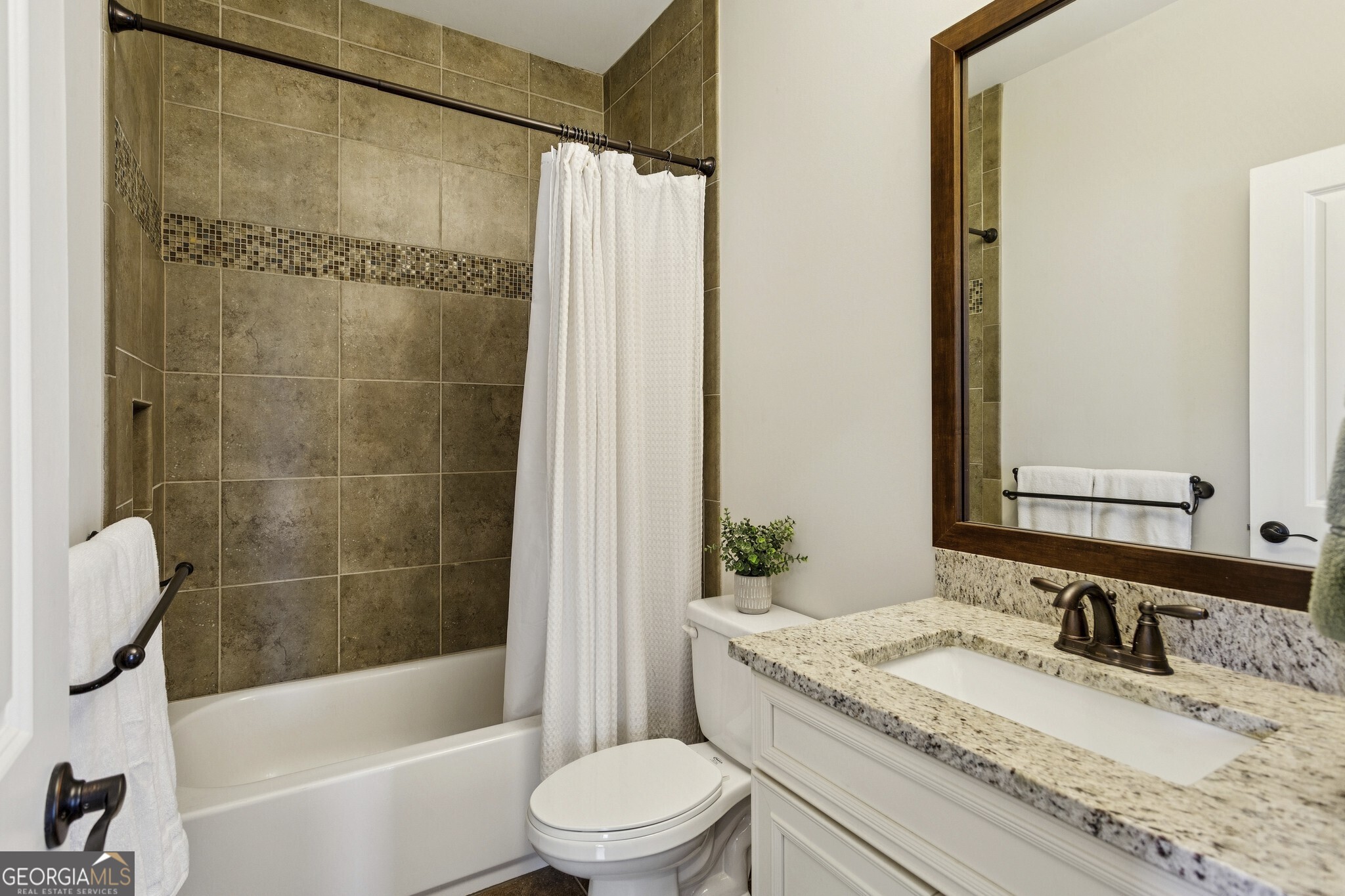 1291 Linden Court NE