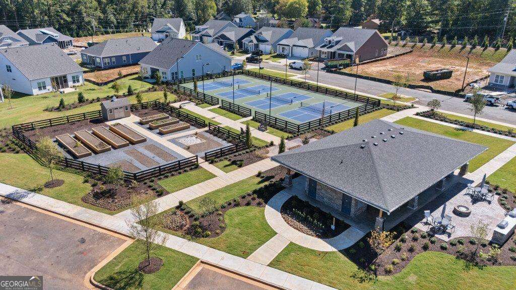 360 Vinca Circle NW