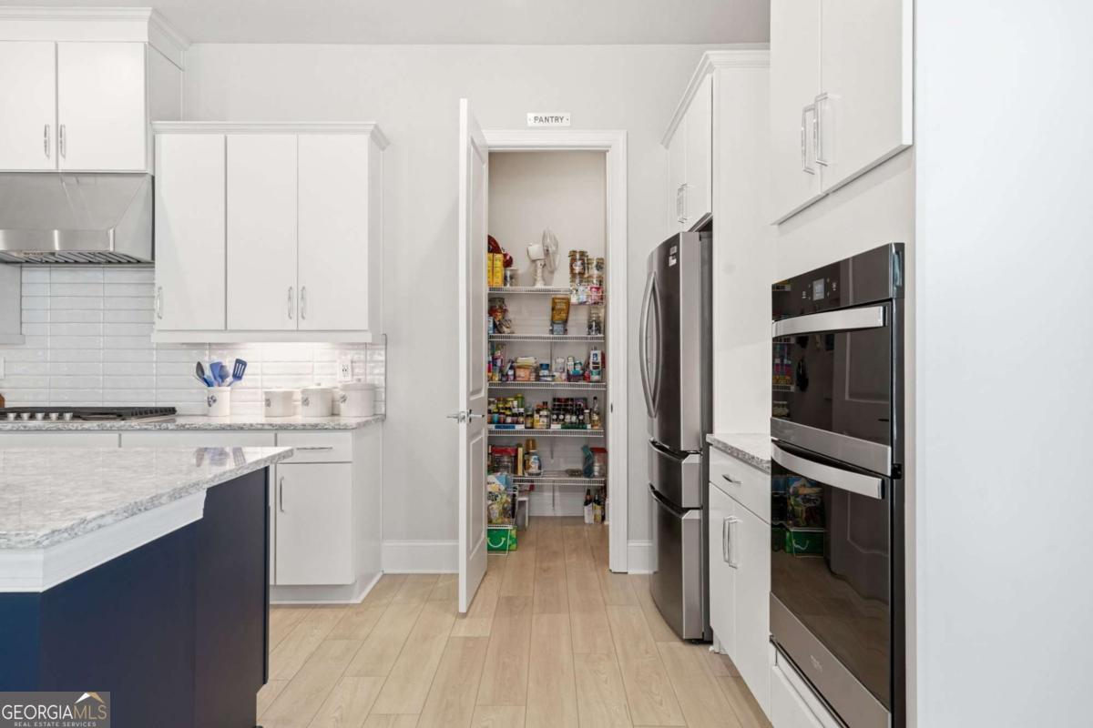 360 Vinca Circle NW