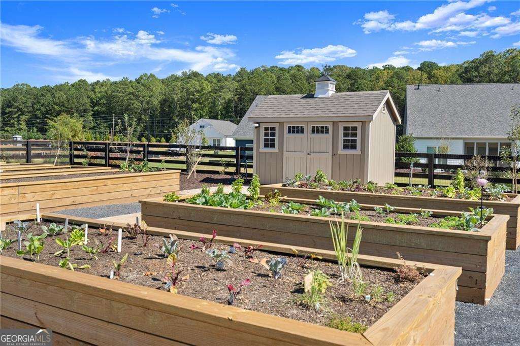 360 Vinca Circle NW