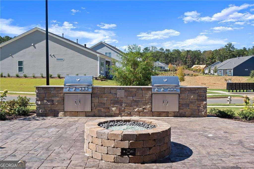 360 Vinca Circle NW
