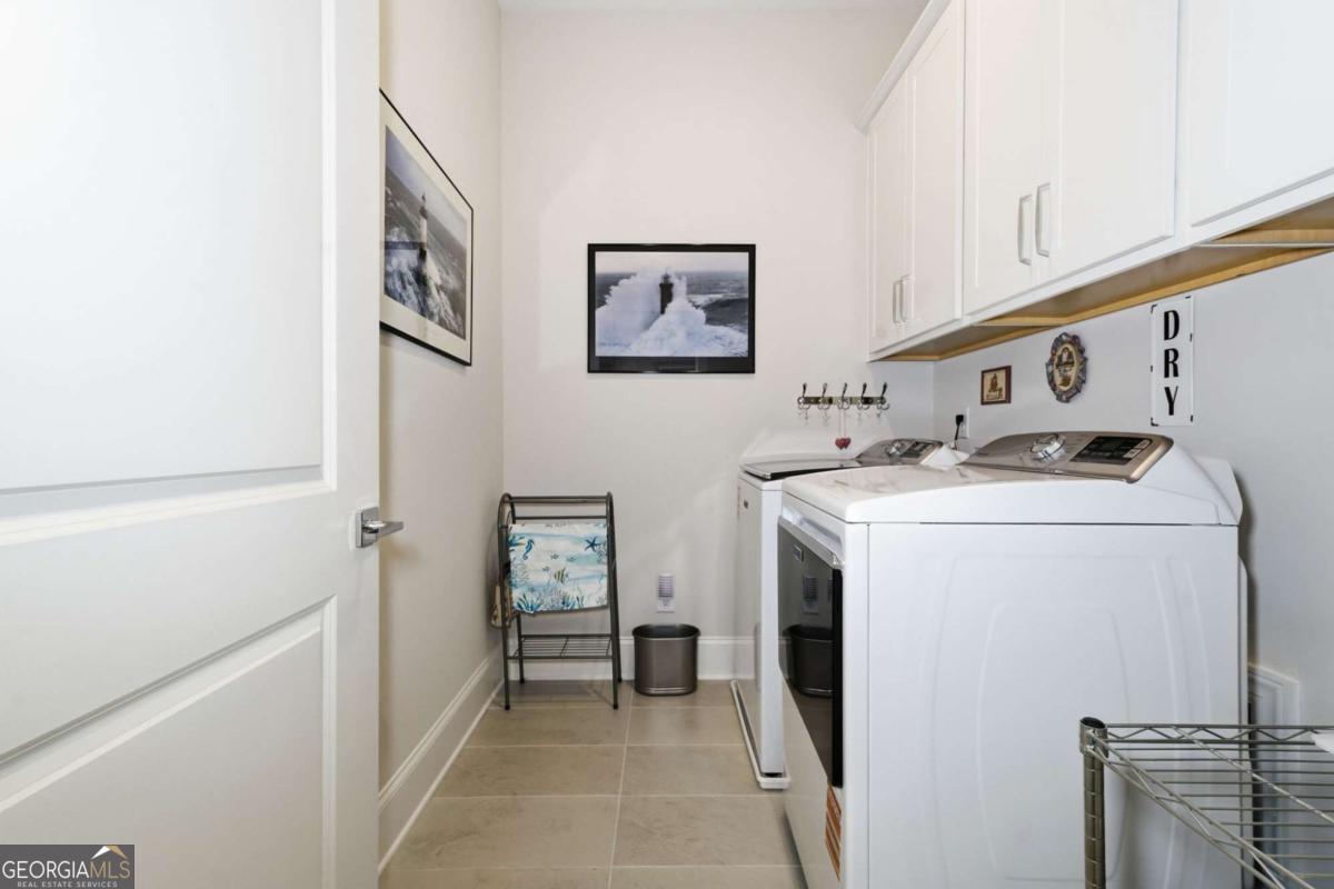 360 Vinca Circle NW
