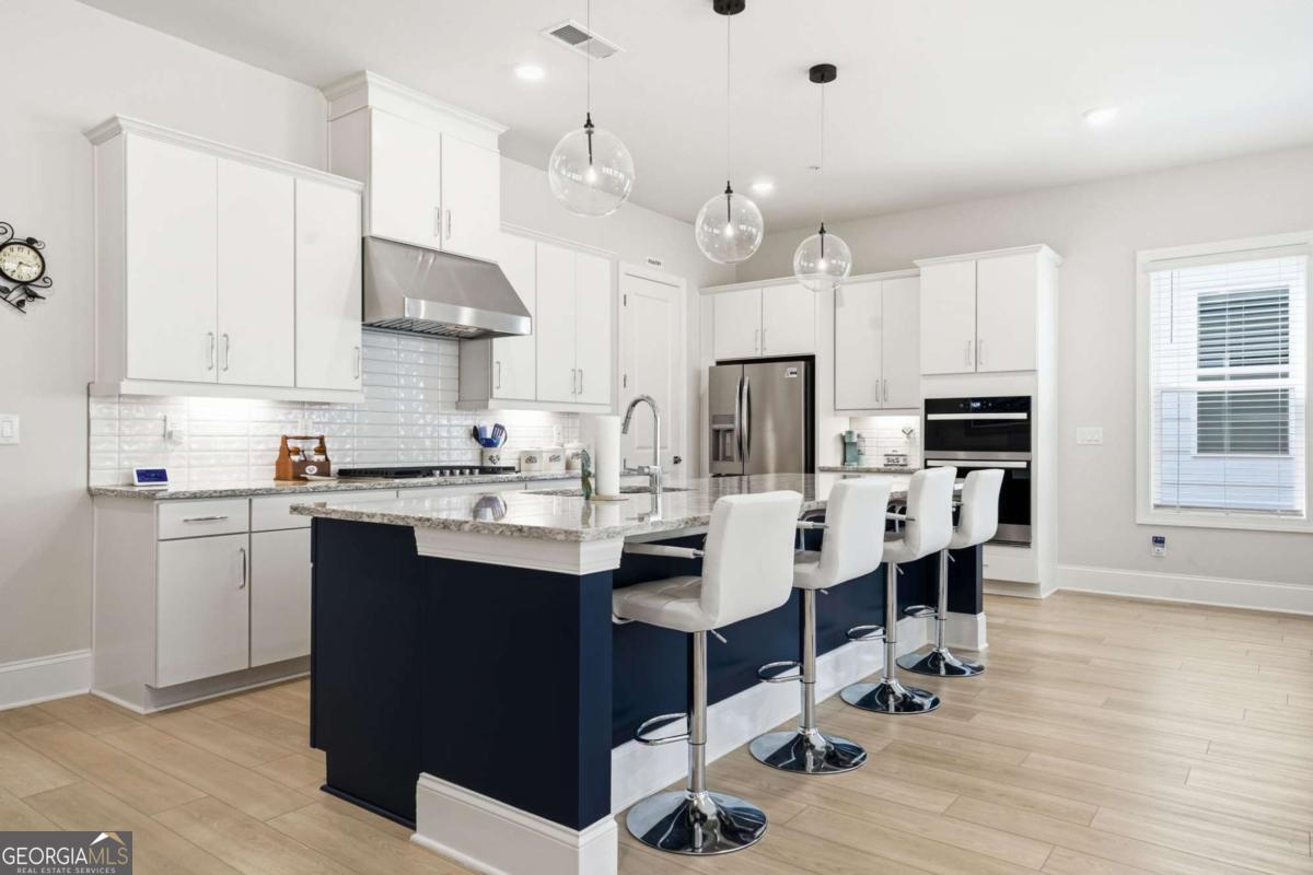 360 Vinca Circle NW