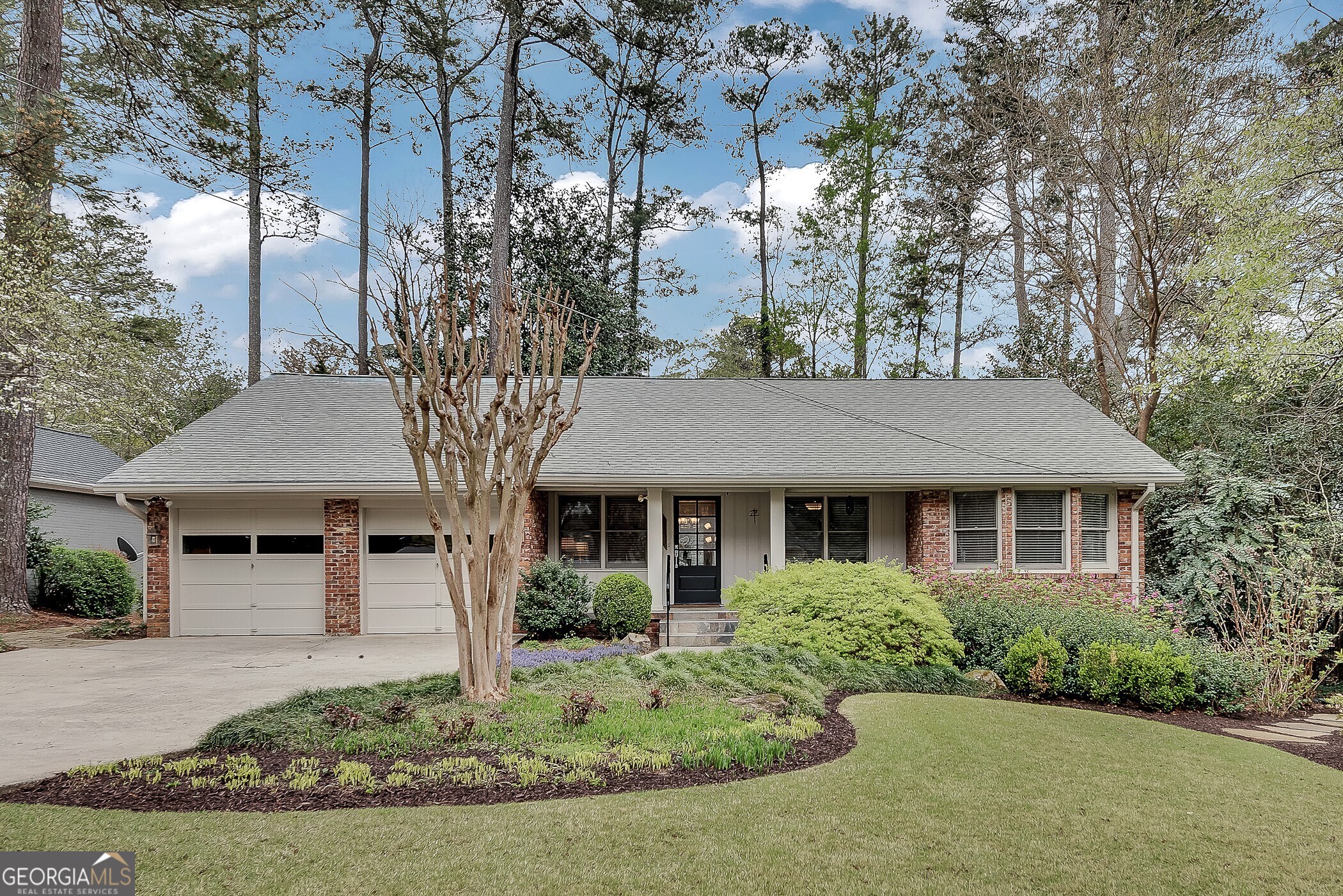 2295 Tanglewood Road