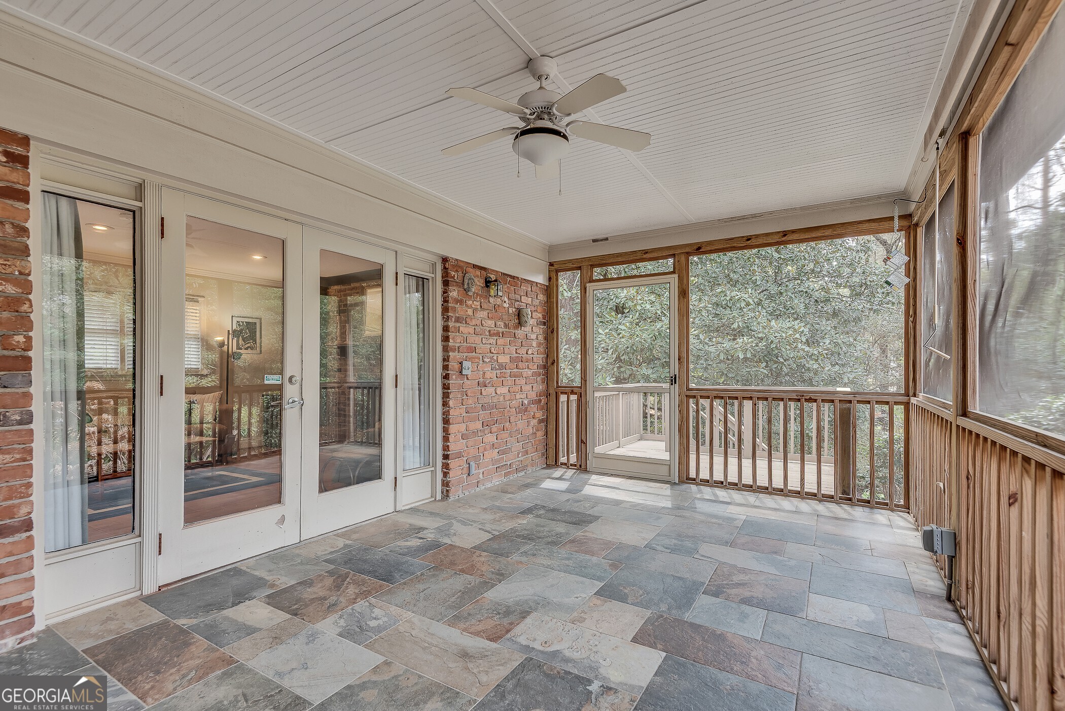 2295 Tanglewood Road