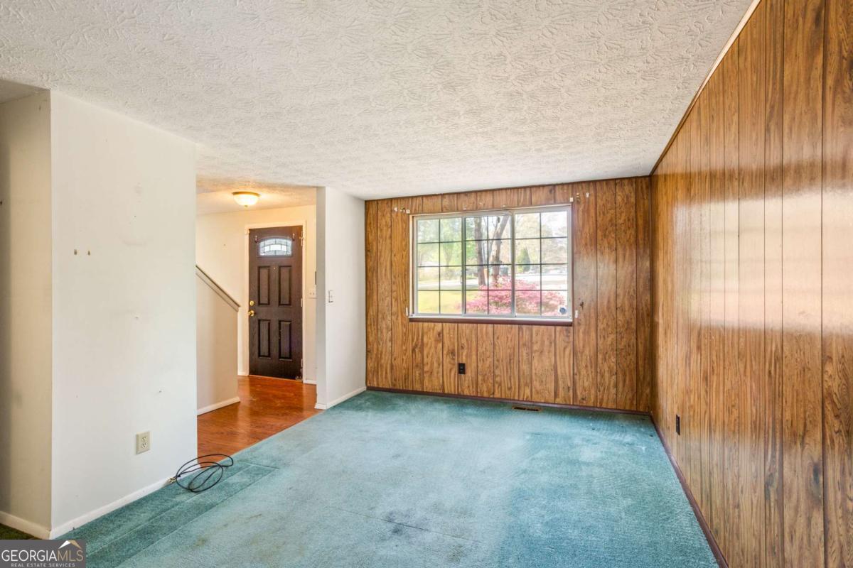 5420 Robin Hill Court