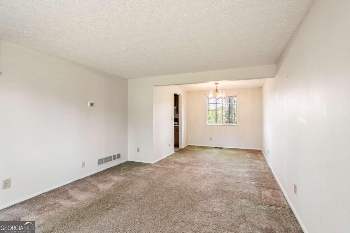 5420 Robin Hill Court