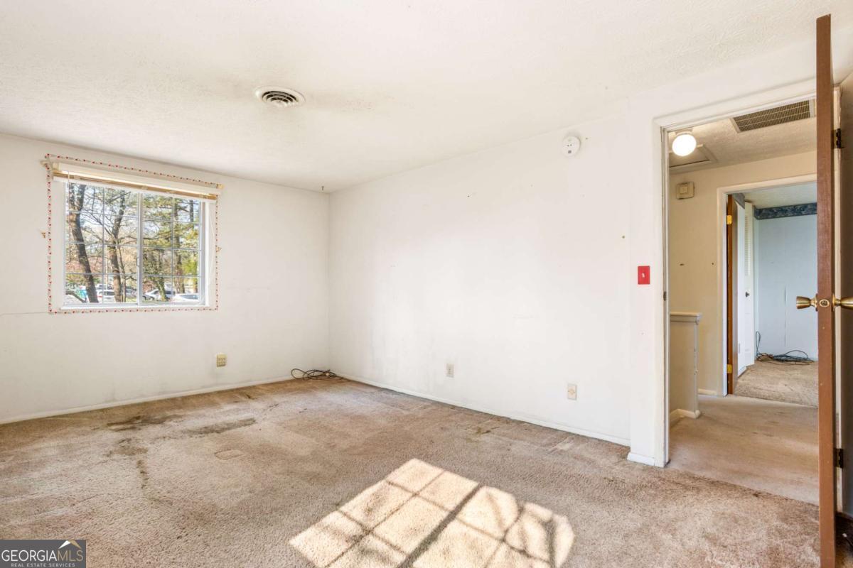 5420 Robin Hill Court