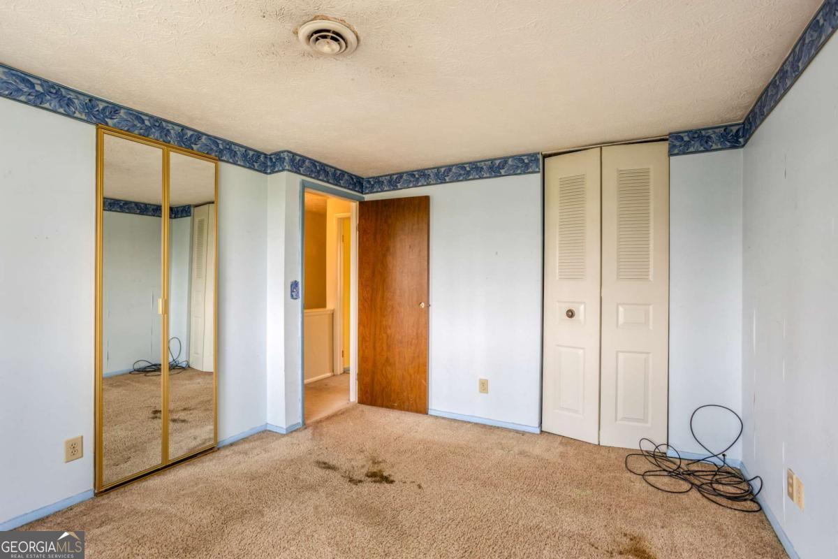 5420 Robin Hill Court