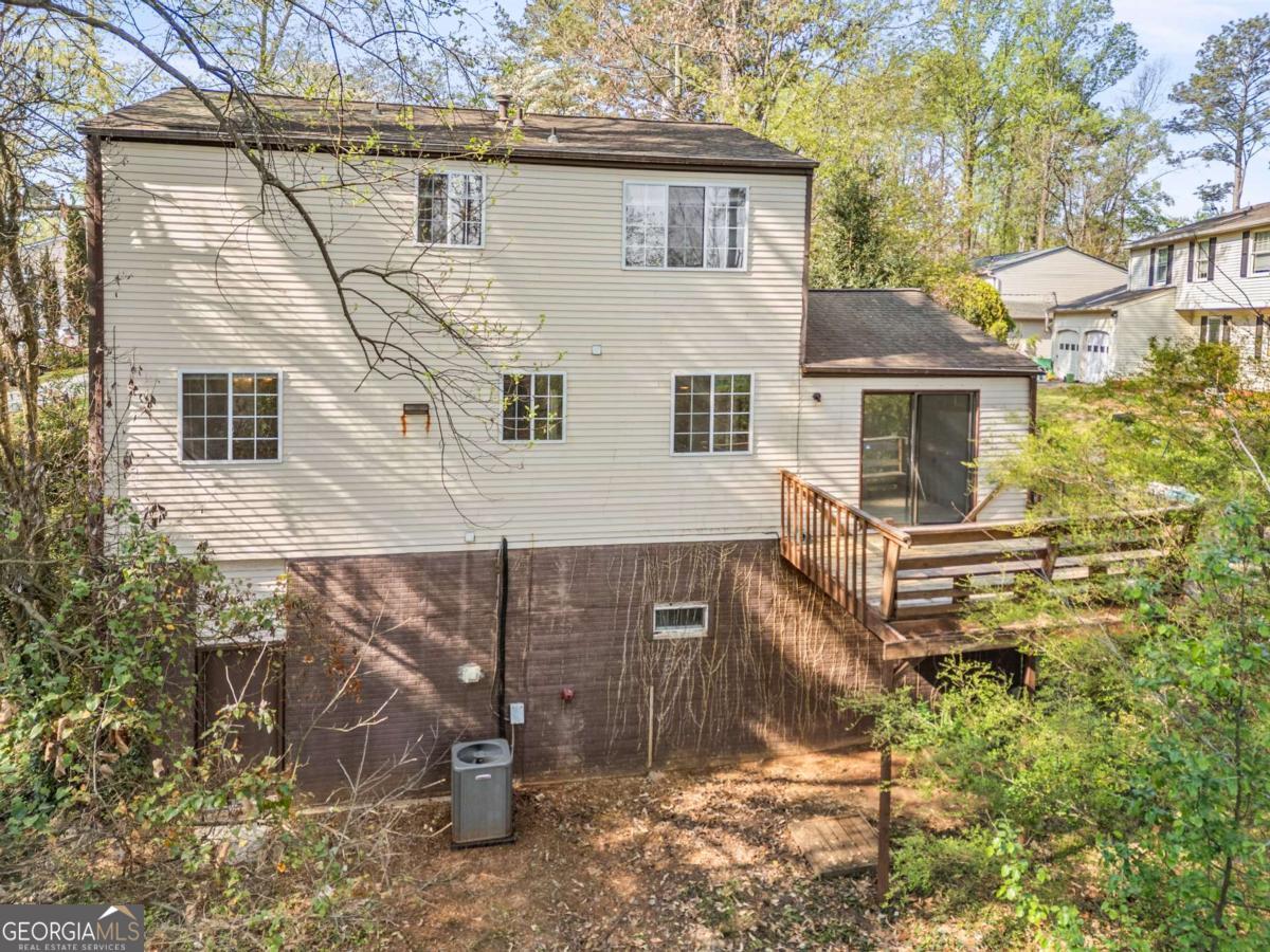 5420 Robin Hill Court