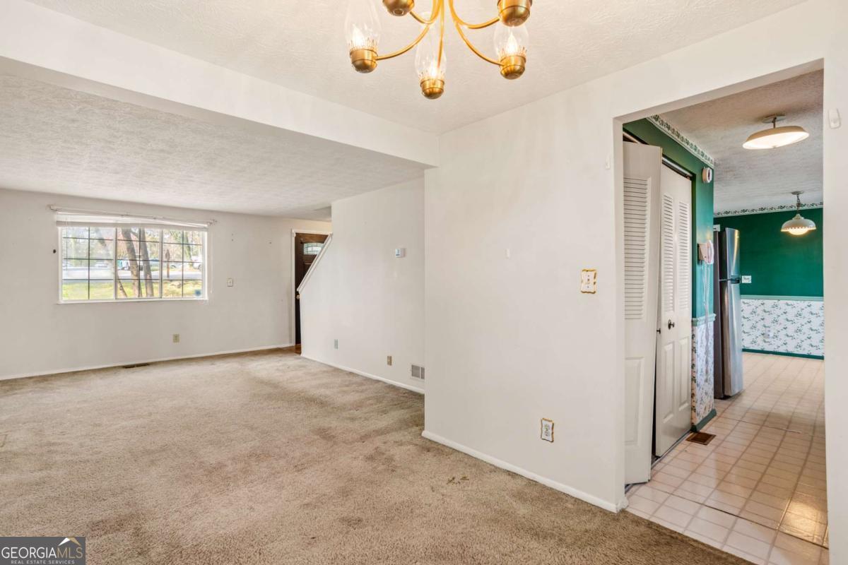 5420 Robin Hill Court