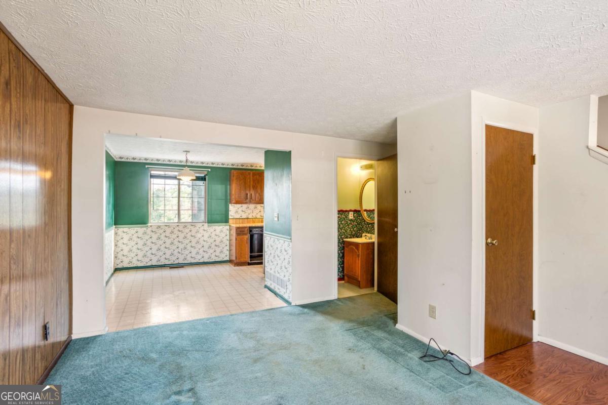 5420 Robin Hill Court