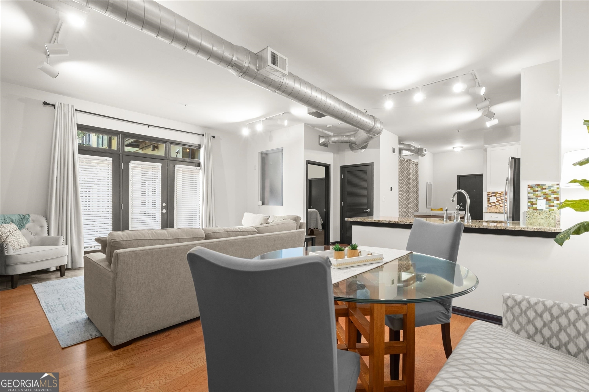 5300 Peachtree Road # 501