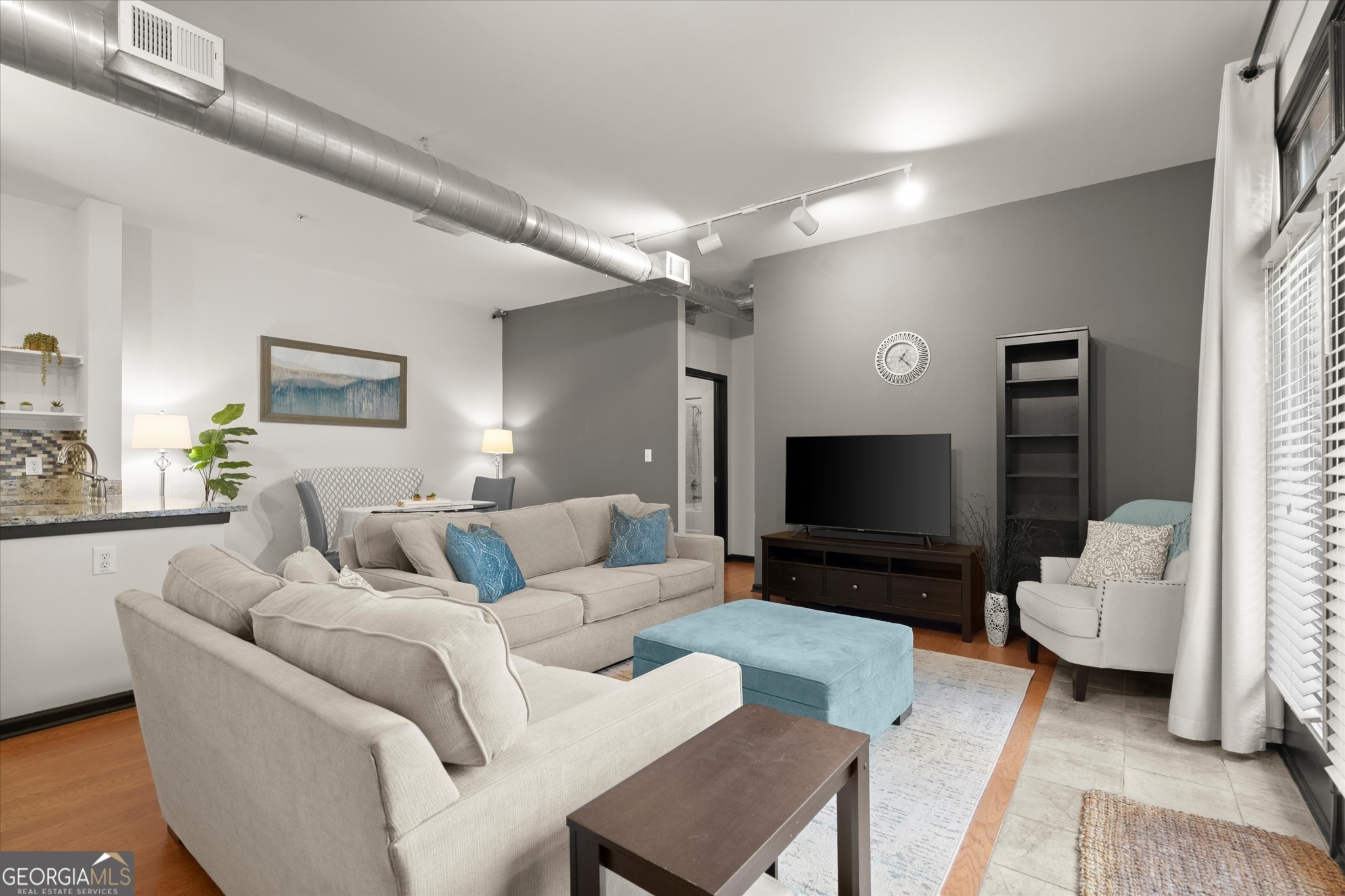 5300 Peachtree Road # 501