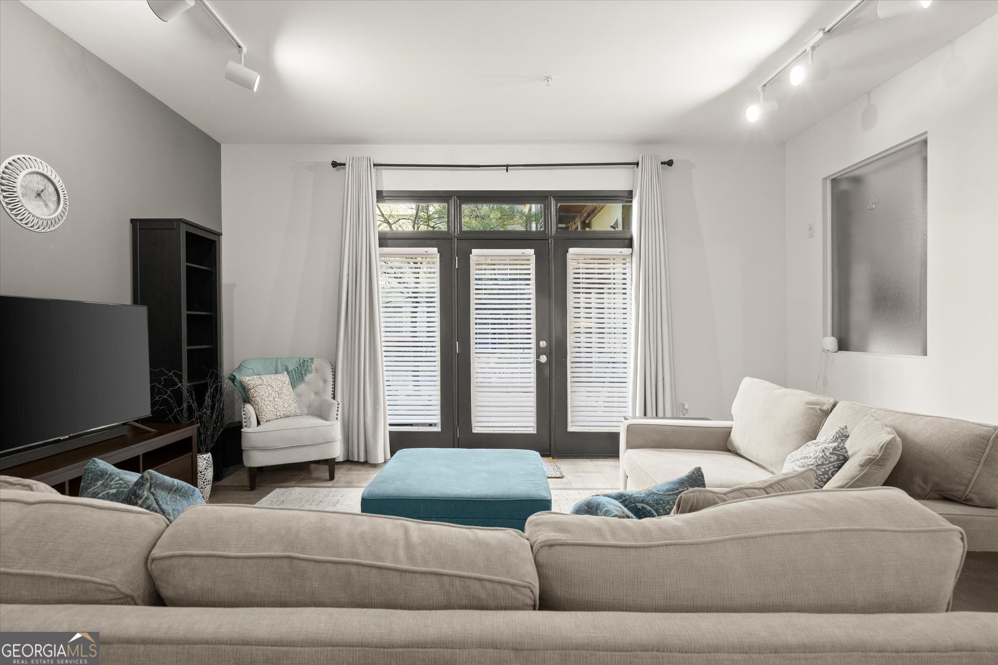 5300 Peachtree Road # 501