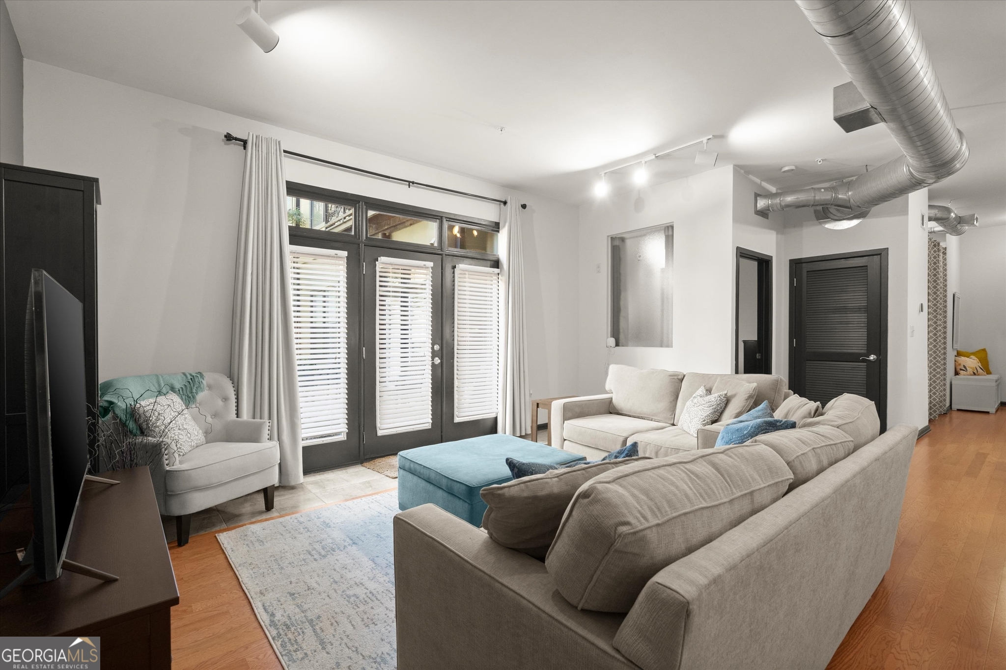 5300 Peachtree Road # 501