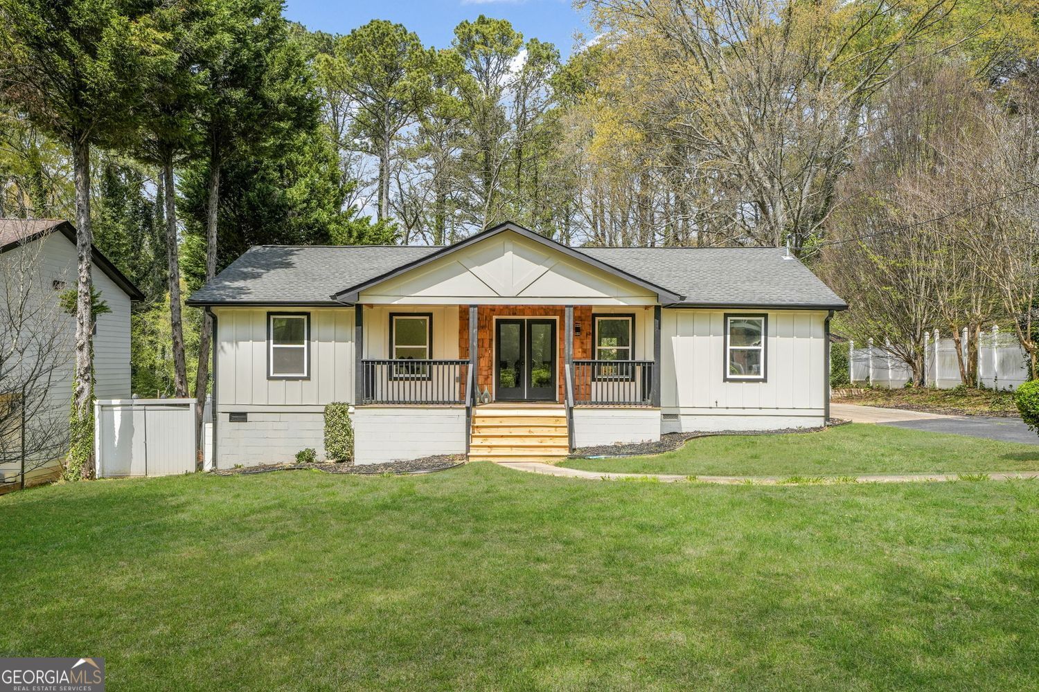 1705 Beechwood SW