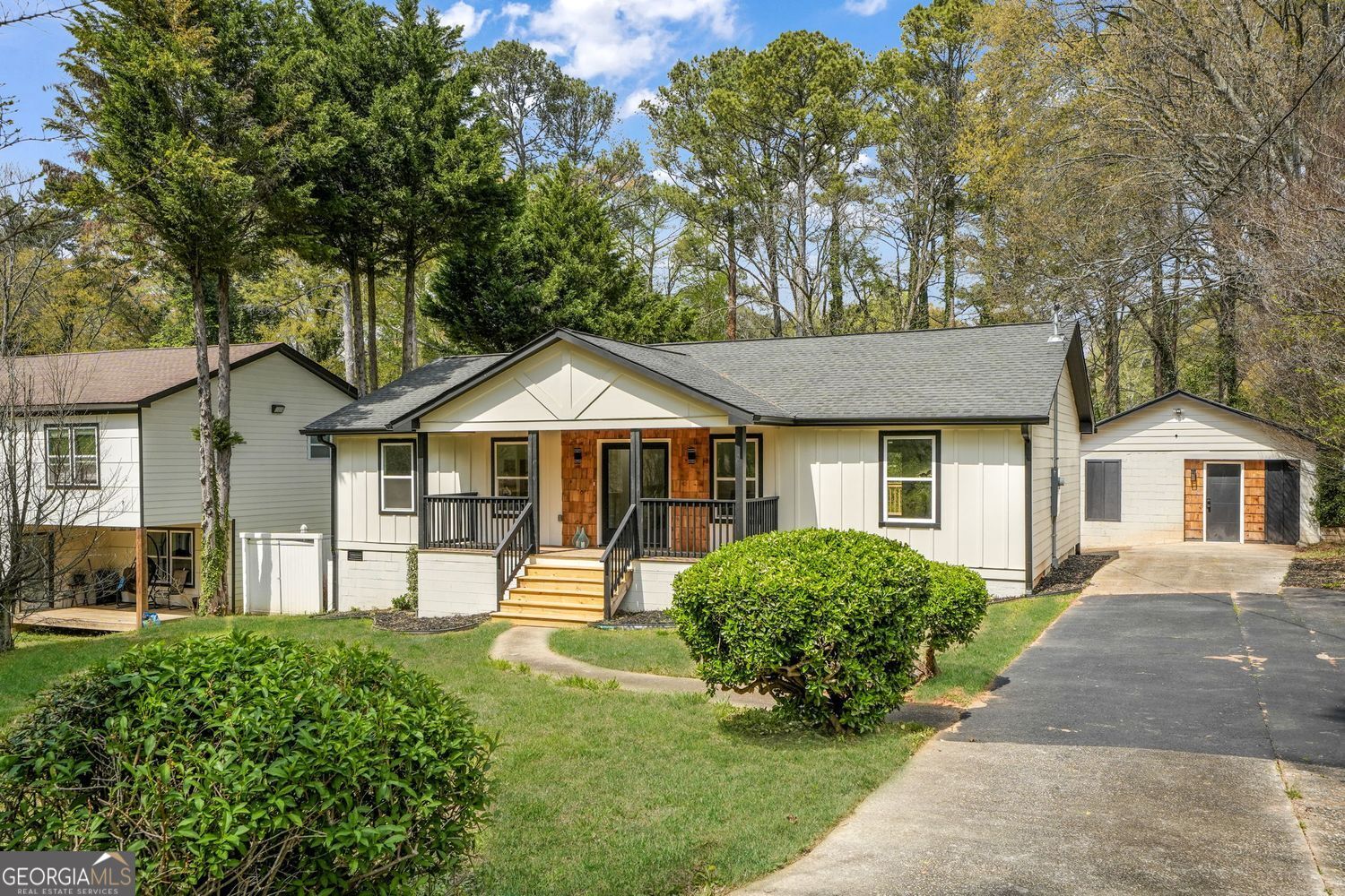 1705 Beechwood SW